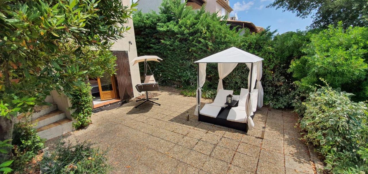 Saint Raphael - Appartement Dans Villa Au Calme A Valescure Y- Prix Inchanges Buitenkant foto