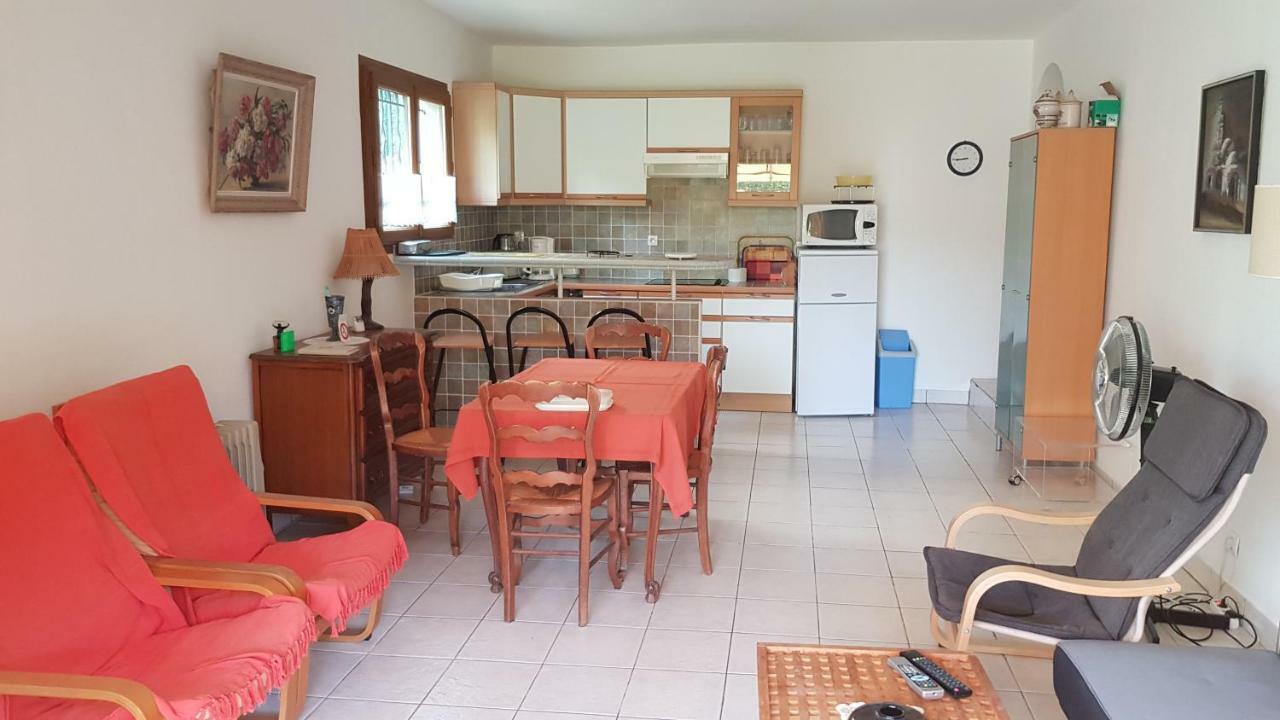 Saint Raphael - Appartement Dans Villa Au Calme A Valescure Y- Prix Inchanges Buitenkant foto